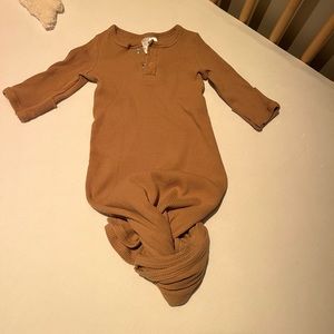 Mebie Baby organic cotton gown